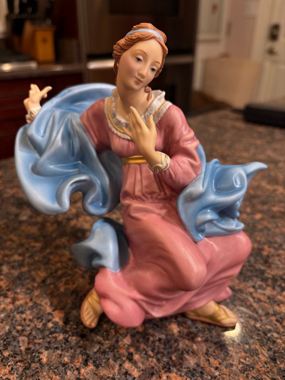 The Franklin Mint Limited Edition Vatican Nativity Mary #B1269
